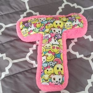 T shaped justice pillow